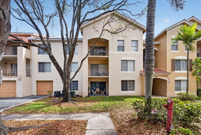 Building Photo - 4211 San Marino Blvd