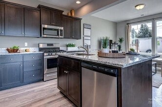 Building Photo - 20546 SE Cameron Ave