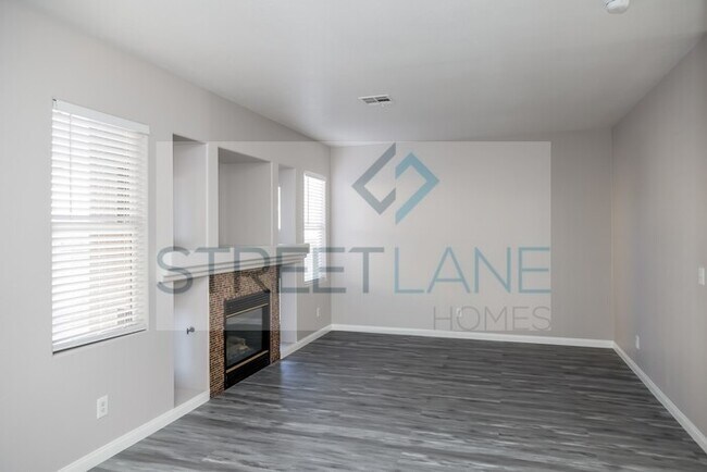 Building Photo - Charming 4 Bedroom in Las Vegas!