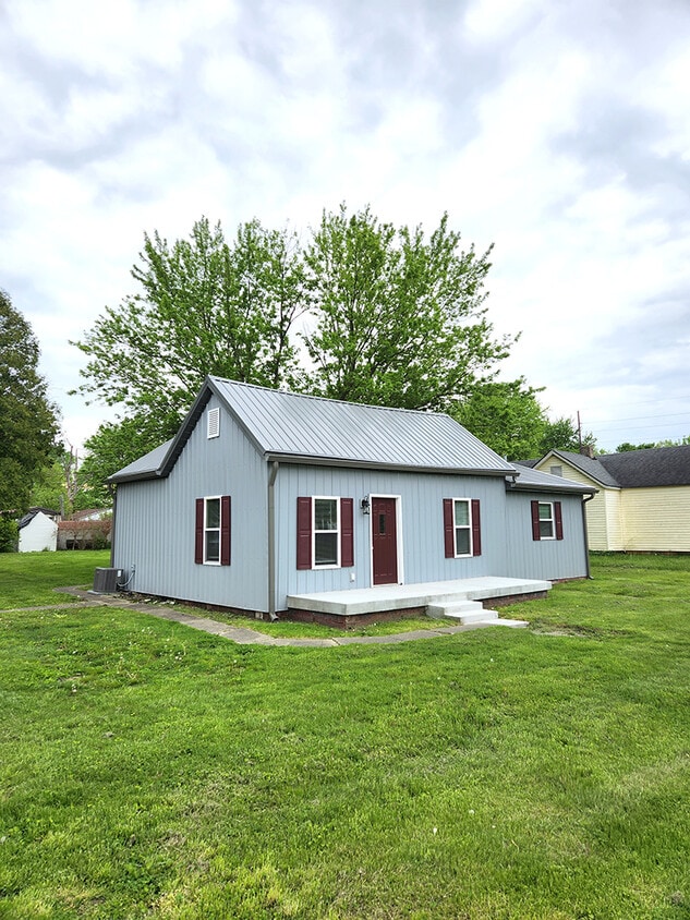 Primary Photo - 817 N Ashley St
