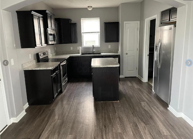 Foto del edificio - 5642 Alliance Way