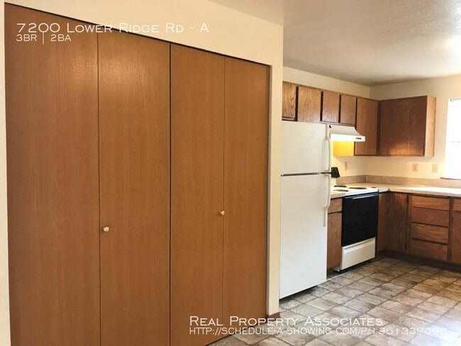 Building Photo - 7200 Lower Ridge Rd