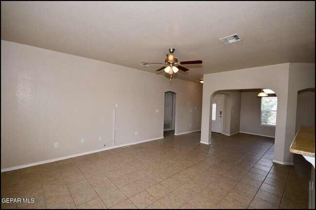 Foto del edificio - 5806 Redstone Mesa Ct