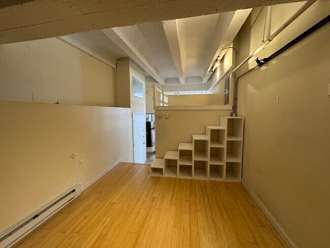 Building Photo - 12 Stoneholm St