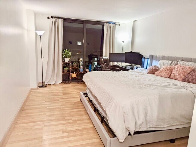 Foto del edificio - 3031 N Ocean Blvd