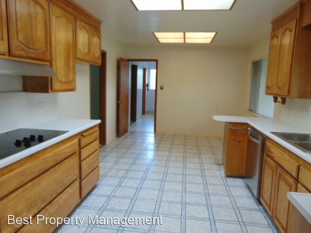 Building Photo - 3 br, 2.5 bath House - 4589 Mayfield Court