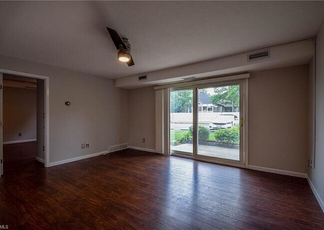 Foto del edificio - 27359 Westown Blvd