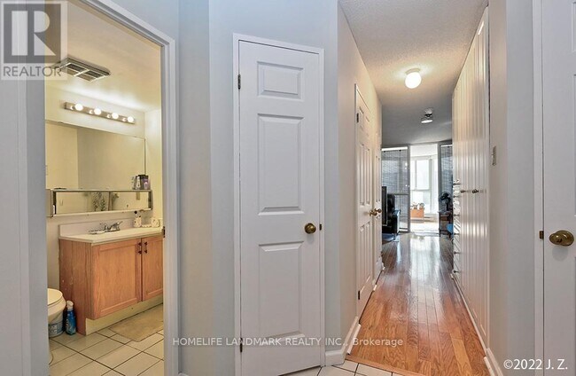 Photo du bâtiment - 55 Centre Ave