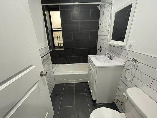 Foto del edificio - 1 bedroom in BRONX NY 10462