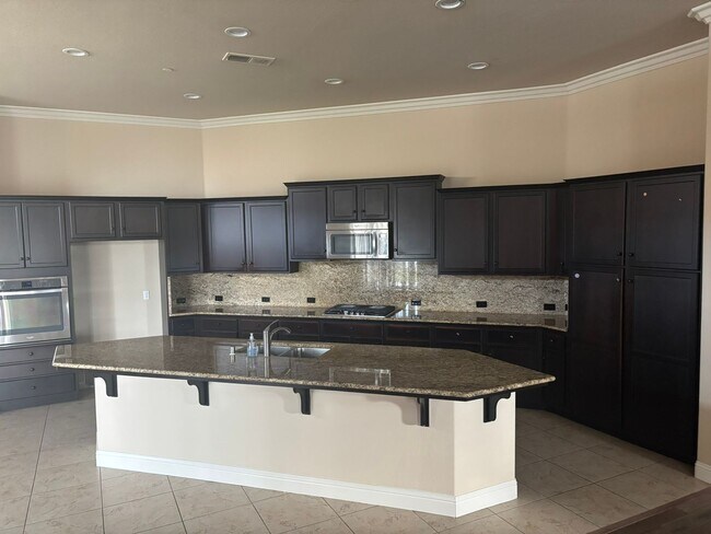 Foto del edificio - 14802 Yellow Lupine Dr