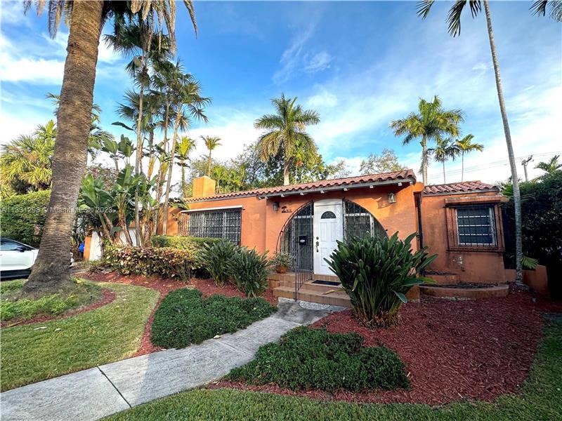 Foto principal - 517 Aragon Ave