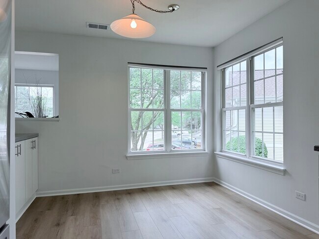Foto del edificio - 1146 Bristol Ln