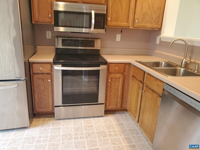 Foto del edificio - 1410 Glenside Green Ct
