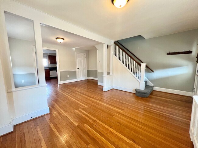 Building Photo - Abington 3 Bedroom