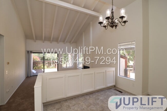 Building Photo - 2 Bed 2 Bath Condo available in Ramona, EN...