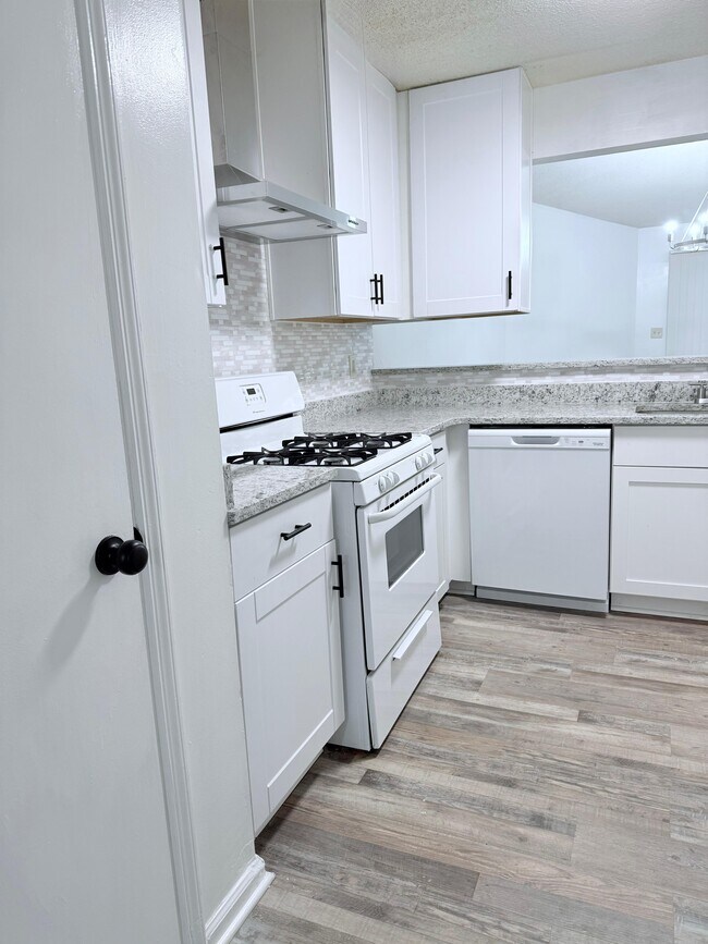 Foto del edificio - 1210 Oakplace Dr SW