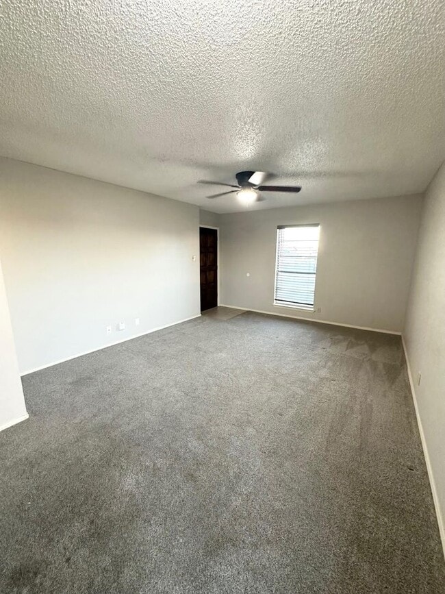 Building Photo - 1 Bedroom 1 Bathroom For Lease