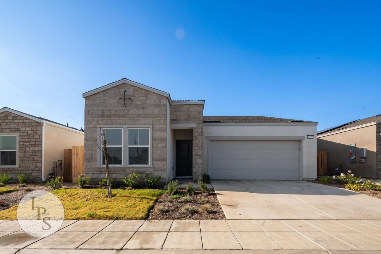 Foto principal - Brand New Eastside Fresno Home, 4BR/2BA, B...