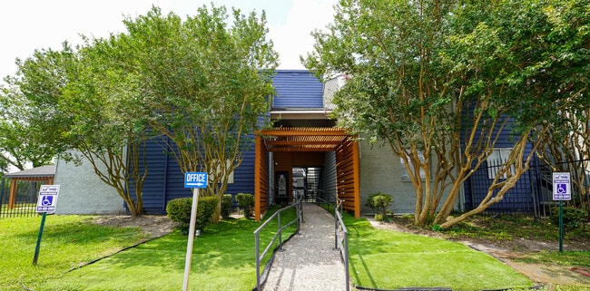 Exterior_Front Office - Trenton Place