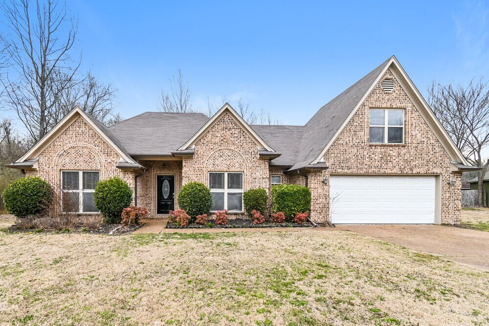 Foto principal - 9346 Cedar Brook Cove