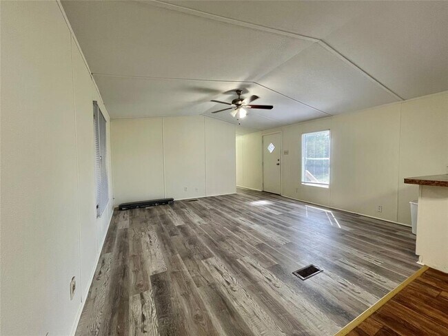 Building Photo - 238 E Phillips Rd