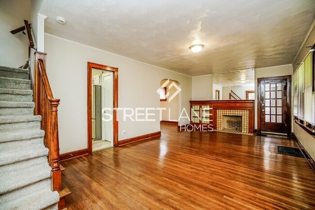 Building Photo - Charming 3 Bedroom in Columbus!