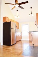 Building Photo - 220 North Ave