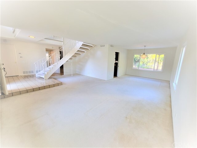 Foto del edificio - 17571 San Roque Ln