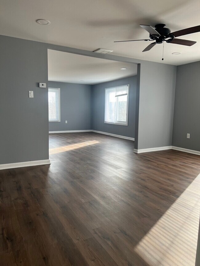 Building Photo - 1706 N 37th Ave