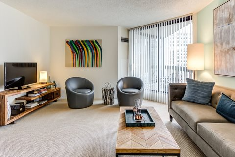 Foto del edificio - 750 N Dearborn St