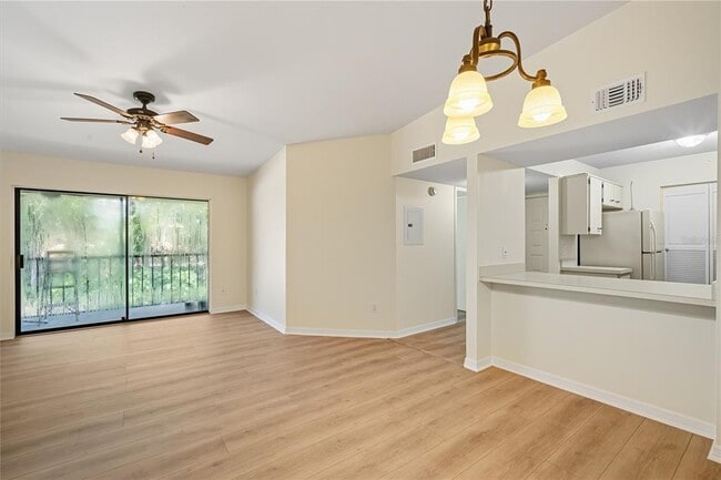 Building Photo - 6002 Laketree Ln