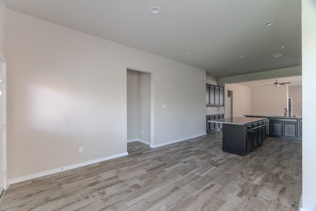 Building Photo - 8026 Whisper Grove Dr