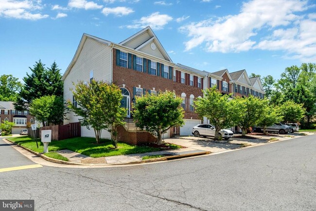 Foto del edificio - 5475 Owens Wood Ct