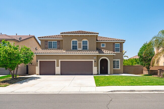 Foto del edificio - Ideal for Large Families – 6BR/4BA Eastval...