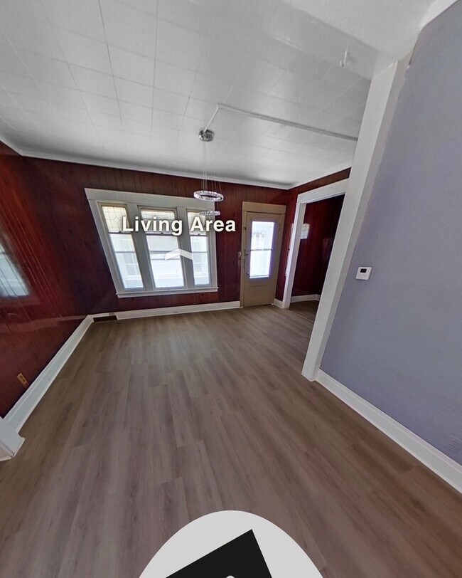 Building Photo - 42 Bickford Ave