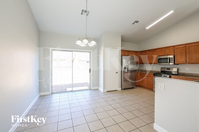 Building Photo - 6138 Sydney Bay Ct