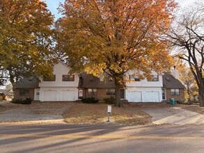 Building Photo - 10207 W 85th St