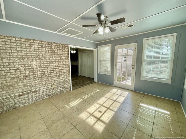 Foto del edificio - 6829 Timbercroft Ln