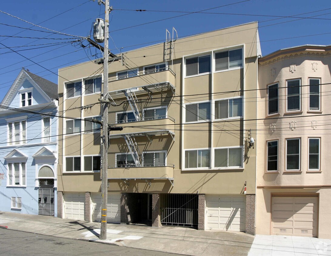 Building Photo - 320 11th Ave