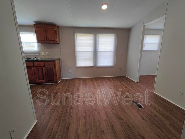 Building Photo - 217 E Tower Ln