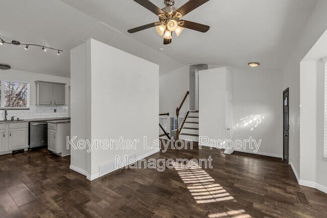 Building Photo - 1215 Sandi Dr