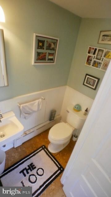 Primary Photo - 23 E Gravers Ln