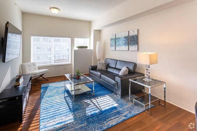 1HAB, 1BA - 750 ft² - Brooks Apartments