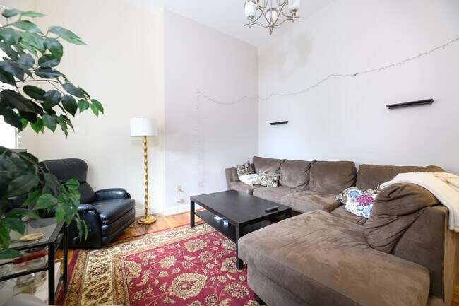 Foto del edificio - 57 Otis St