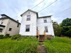 Primary Photo - New Castle - 3 Bedroom 1 Bathroom - Update...