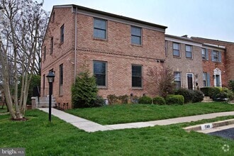 Building Photo - 1560 Westmoreland St