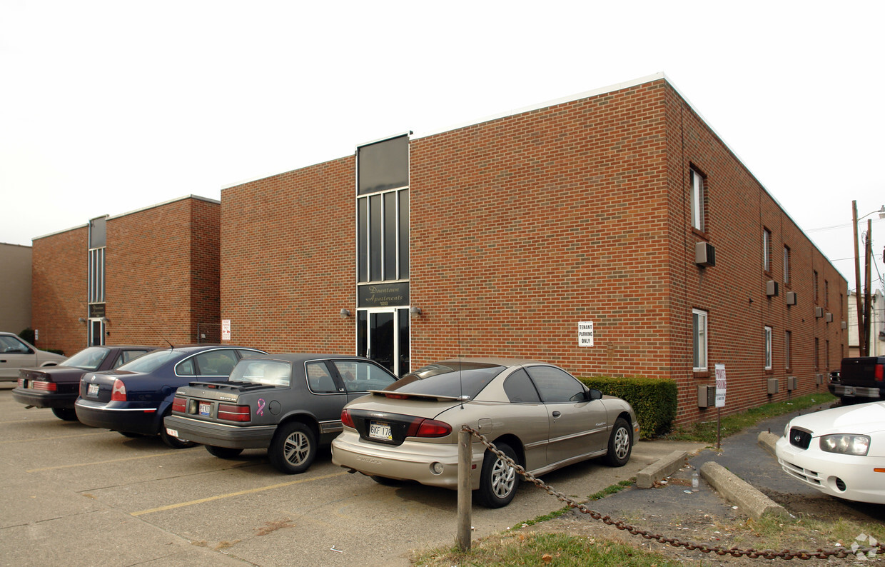 Primary Photo - Downtown Apartments