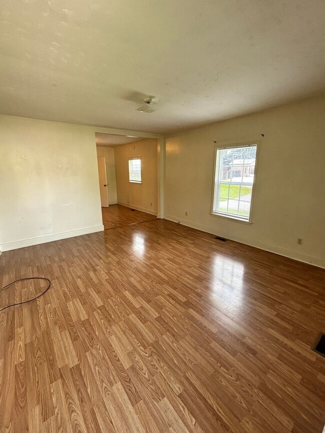 Building Photo - 1702 High Ave