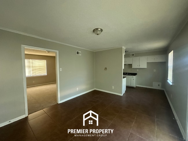 Photo - 5166 Rolling Fields Dr House