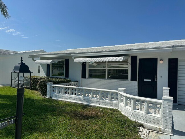 Foto del edificio - 515 SW 19th St